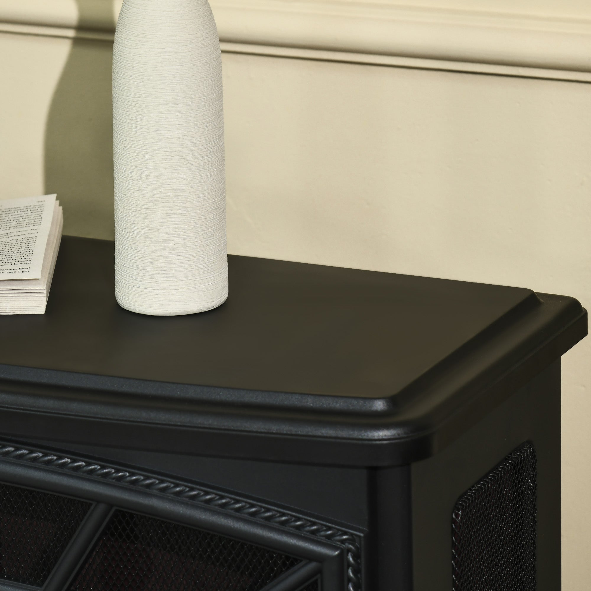 HOMCOM Electric Fireplace Heater, Freestanding Fireplace Stove with Realistic Flame Effect, Timer, Overheating Protection, 750W/1500W, Black