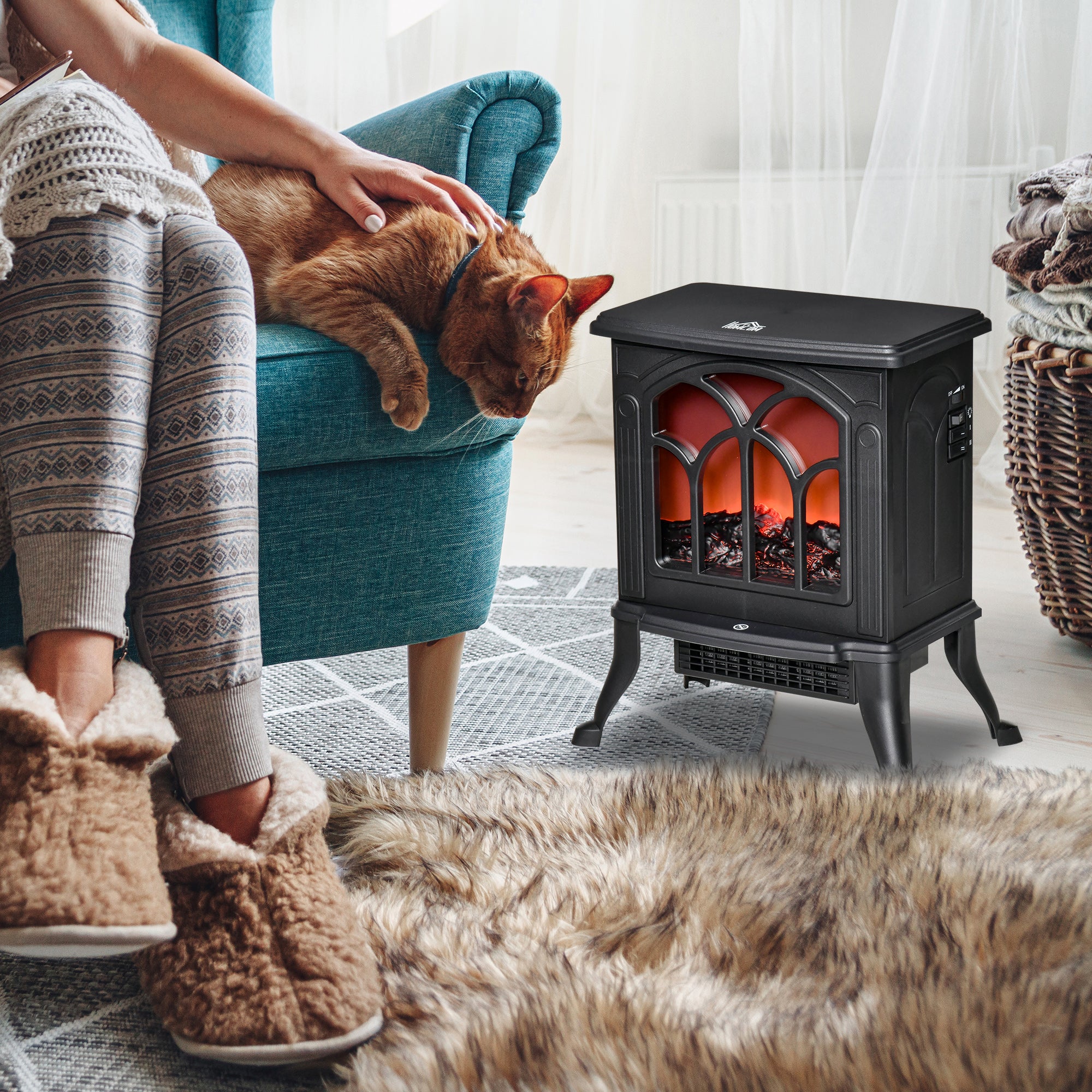 HOMCOM Electric Fireplace Heater, Freestanding Fireplace Stove with Realistic Flame, Overheat Protection, 750W/1500W, Black
