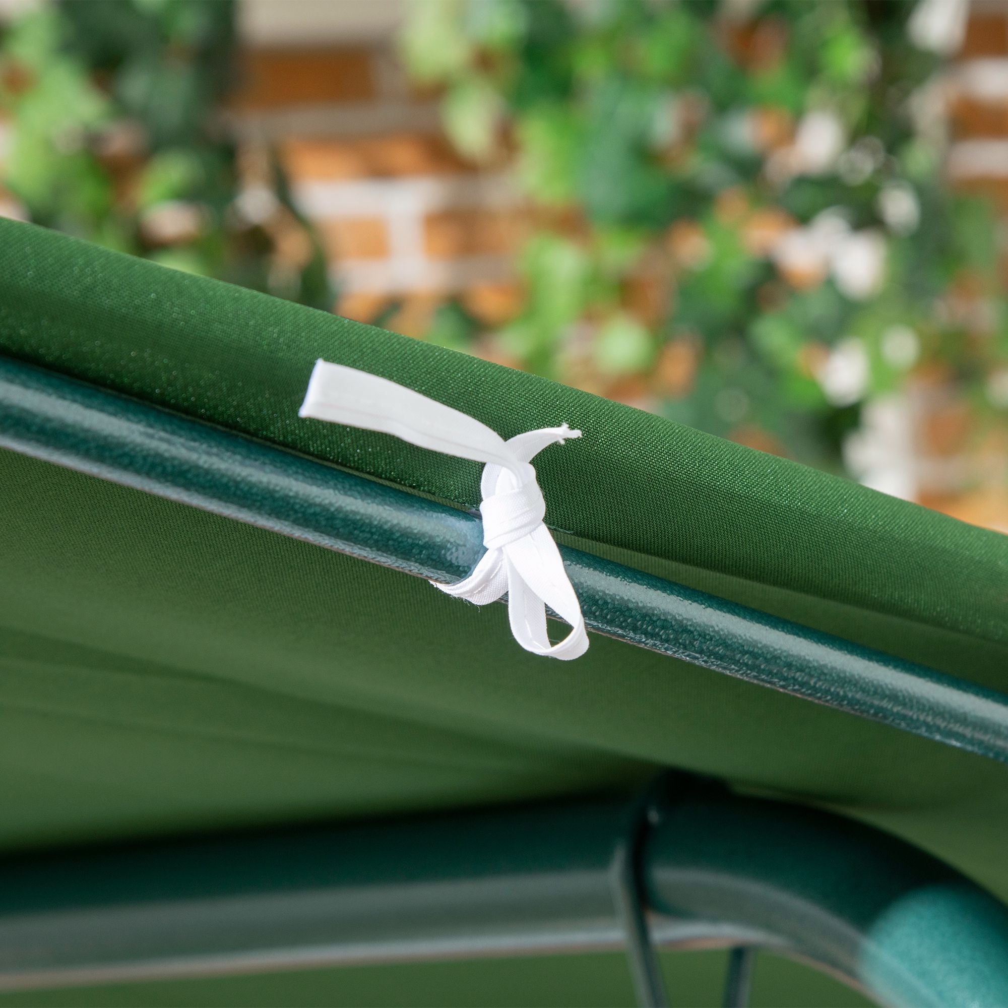 Outsunny 3-Seater Outdoor Porch Swing with Adjustable Canopy, Patio Swing Chair for Garden, Poolside, Backyard, Green and White