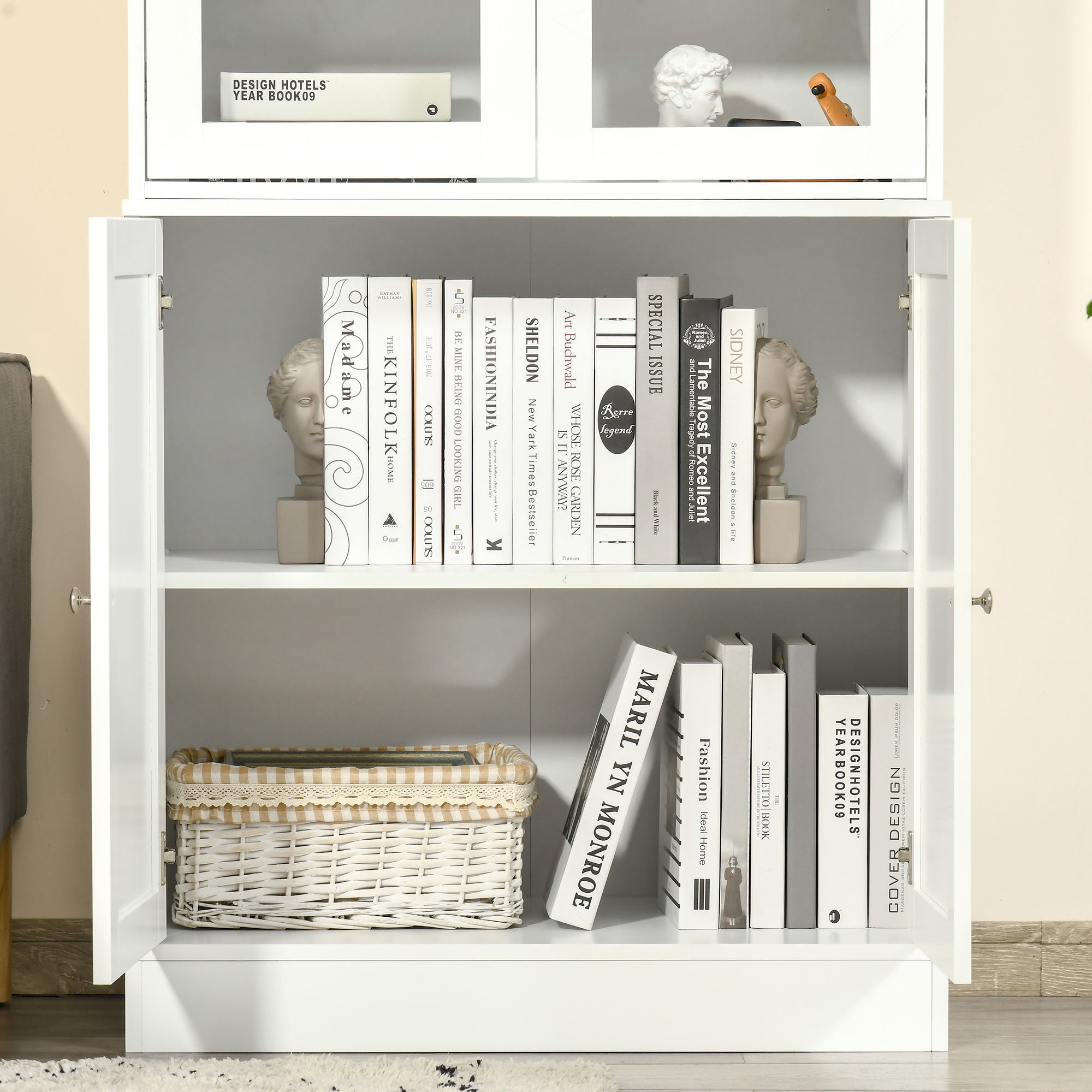 HOMCOM Bookcase Storage Cabinet with Doors, Modern Tall Bookshelf with 2 Adjustable Shelves, Display Unit for Study, Living Room, Home Office, White