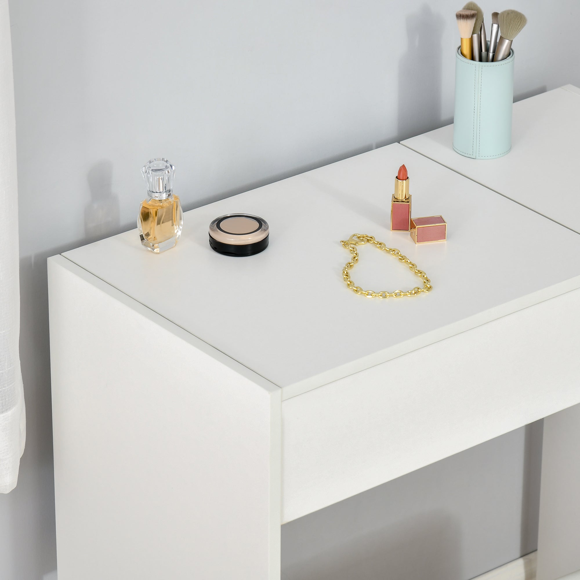 HOMCOM Modern Vanity Set with Flip Top Mirror and Cushioned Stool, Dressing Table with Storage Drawer for Bedroom, White