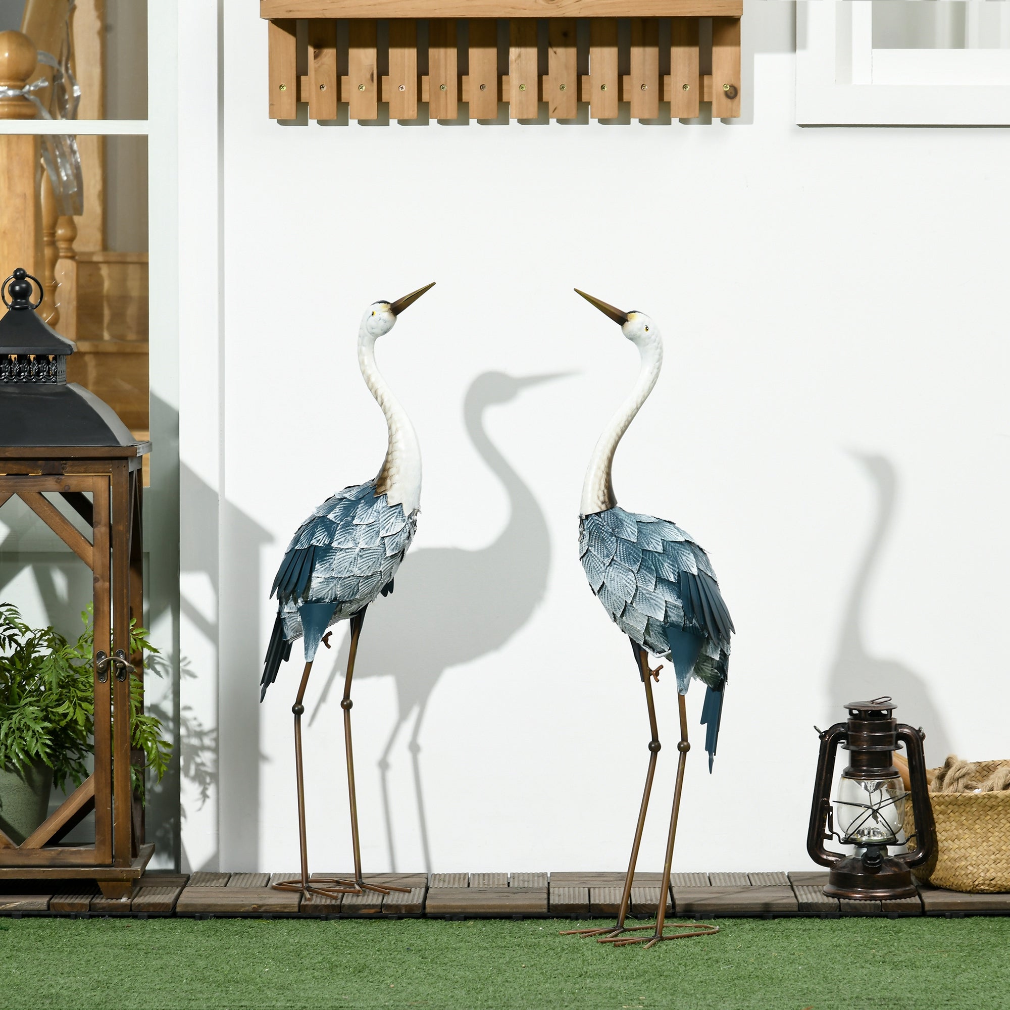 Outsunny Set of 2 Garden Sculptures Crane Statues Lawn Patio Backyard Ornaments, 28.5"-29.1", Blue